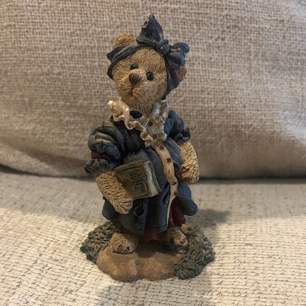 Boyds Bears Momma McBear Anticipation‎ Figurine 1996